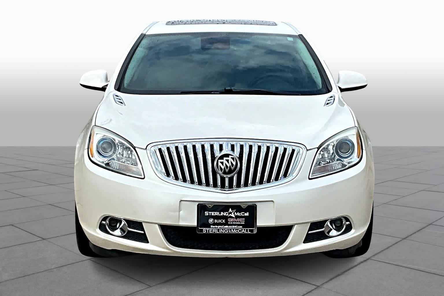 Used 2015 White Diamond Tricoat Buick Leather Group image 3