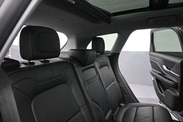 Used 2022 Silver Lincoln Reserve image 27