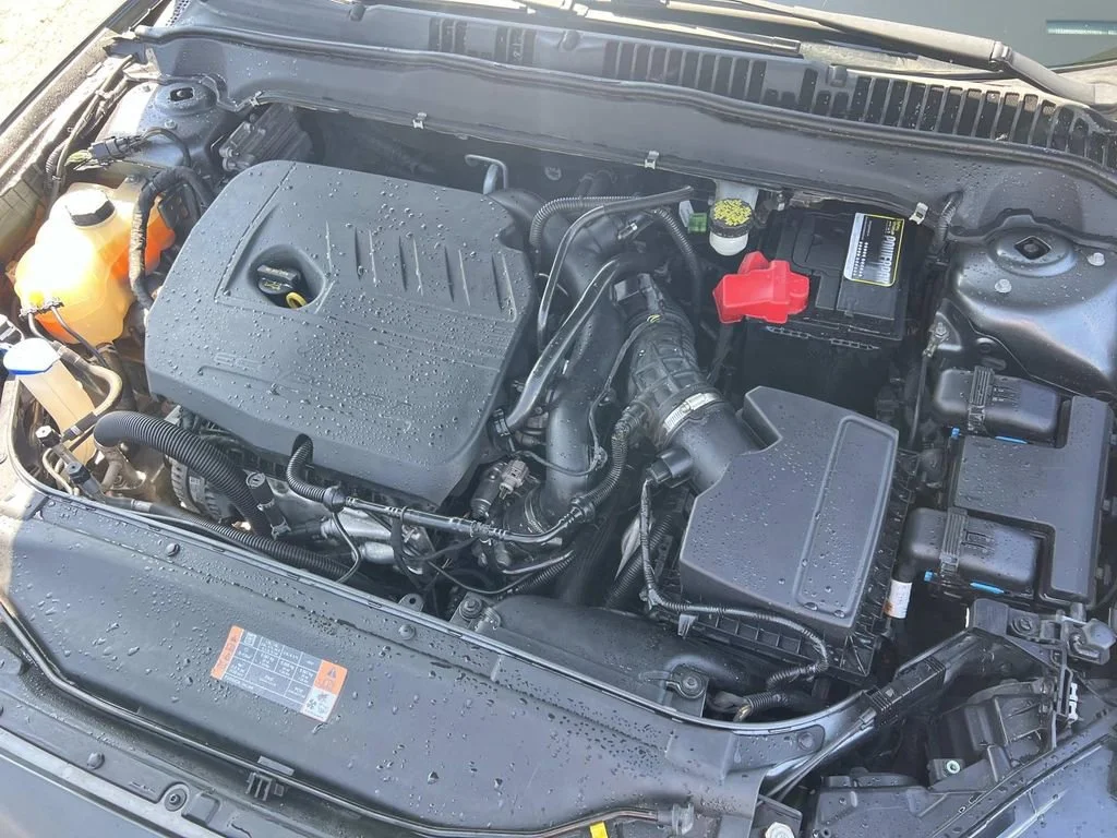 Used 2016 Gray Ford SE image 8