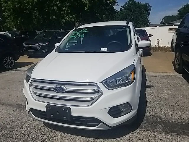 Used 2018 White Ford SE image 11