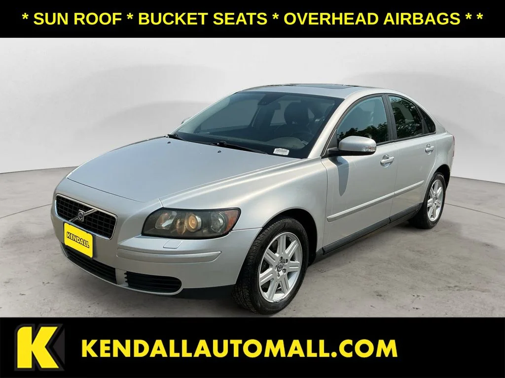 Used 2007 Silver Volvo 2.4i image 1