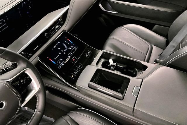 2025 INFINITI QX80 Sensory 4WD - Photo 17