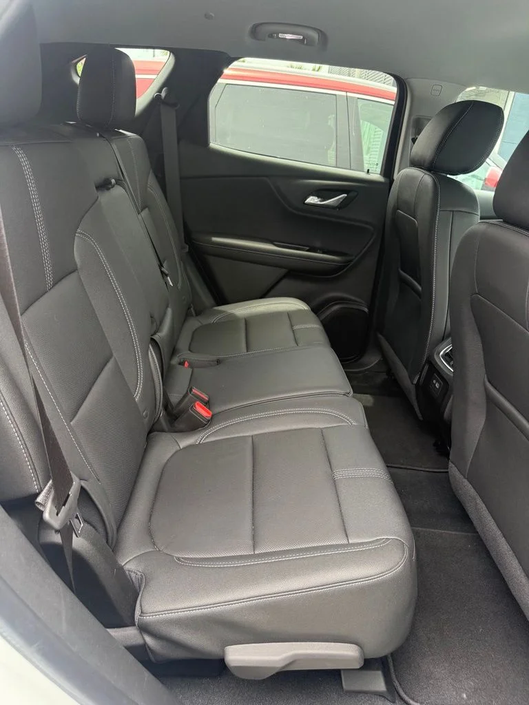 Used 2023 White Chevrolet LT image 7