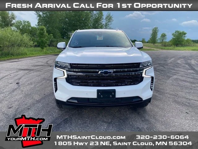 Used 2022 White Chevrolet RST image 3