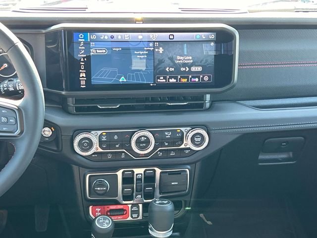 Certified Used 2024  Jeep Rubicon X image 16