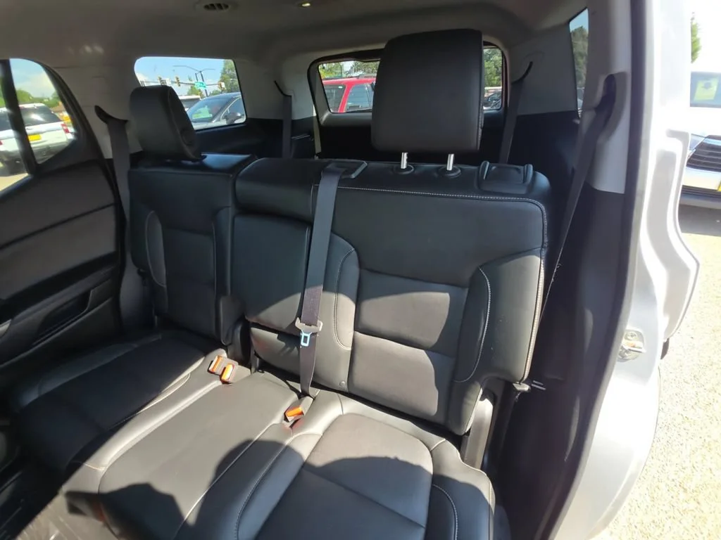 Used 2017 QUICKSILVER METALLIC GMC SLT image 22