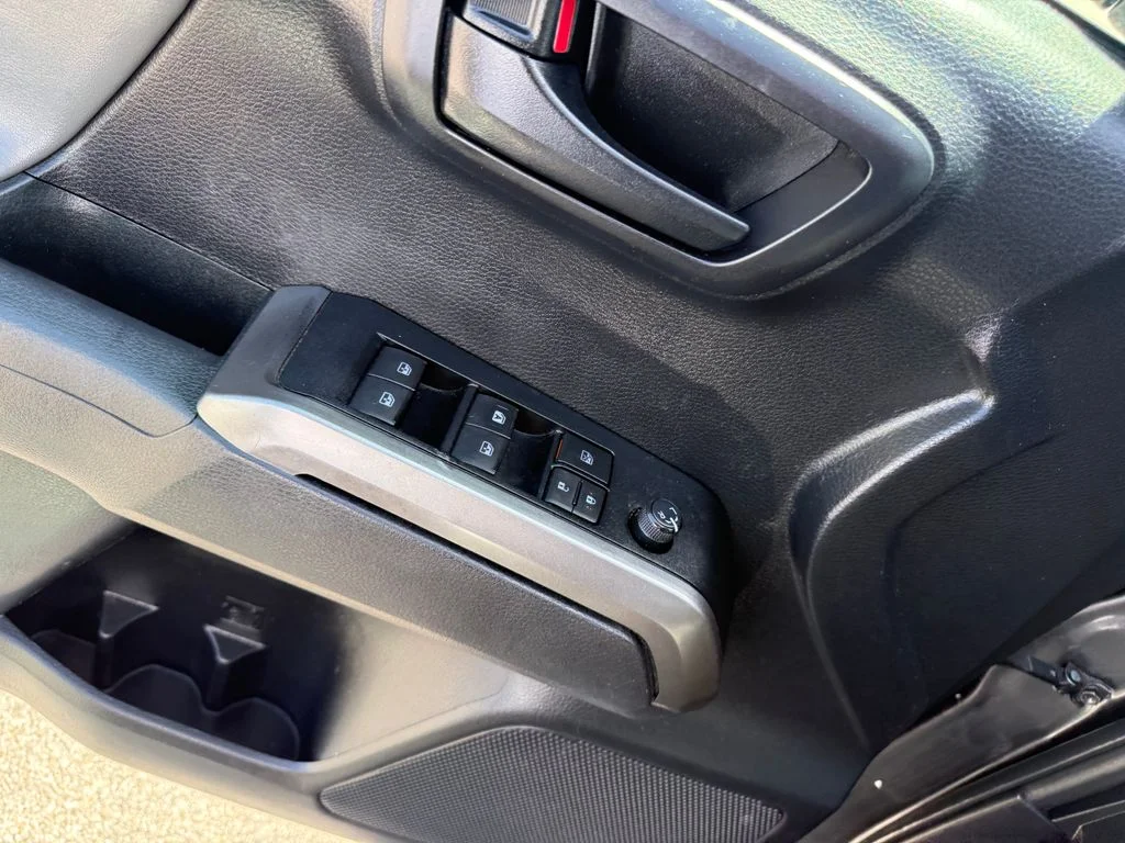 Used 2020 Gray Toyota SR5 image 13