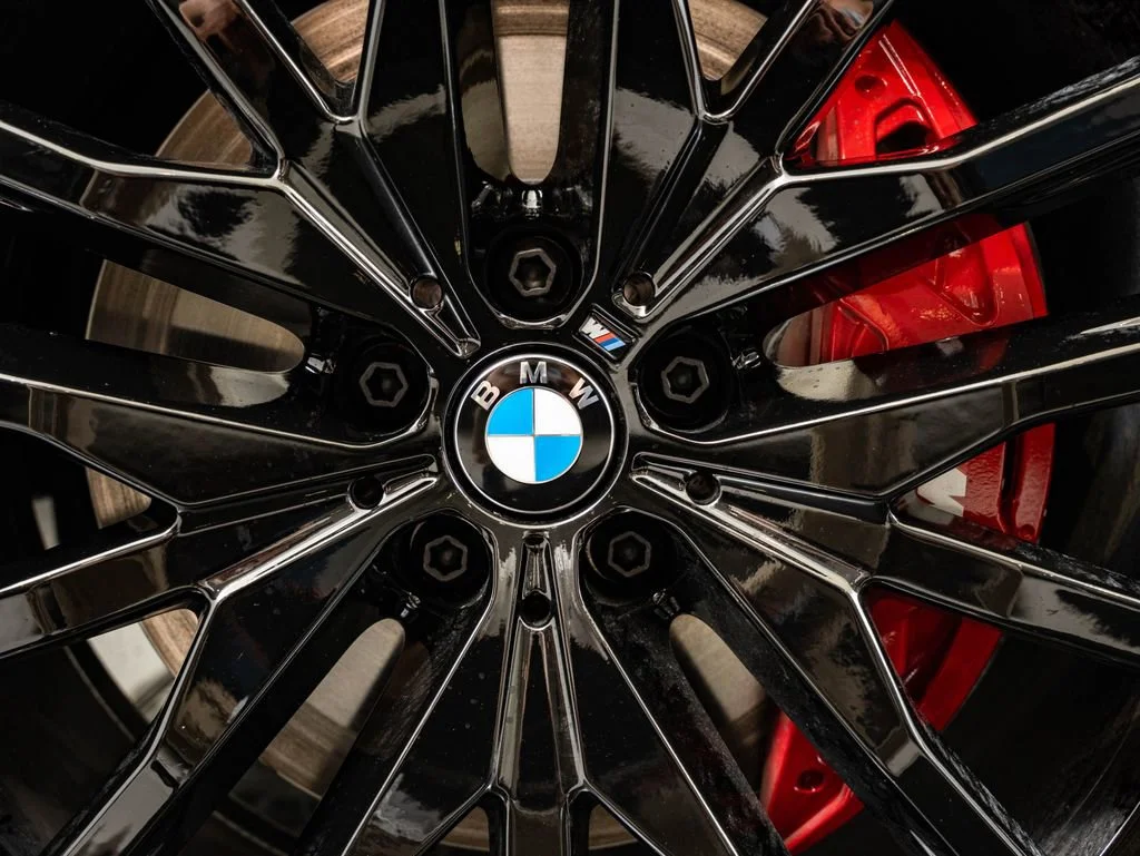 New 2026 Alpine White BMW xDrive40i image 8