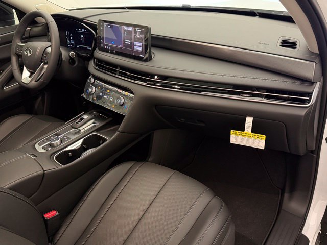 New 2026 RADIANT WHITE INFINITI Luxe FWD image 23