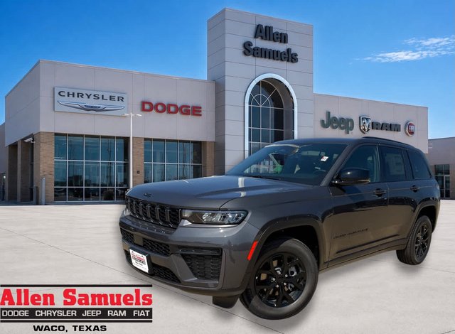 New 2026 Jeep Grand Cherokee Laredo Altitude With Navigation