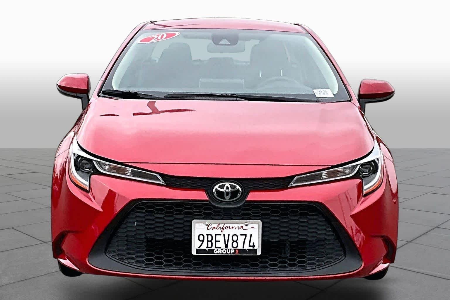 Used 2020 Barcelona Red Metallic Toyota LE image 3