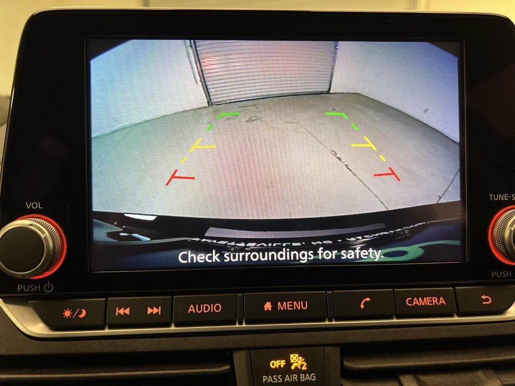 2025 Nissan Altima SR - Photo 17