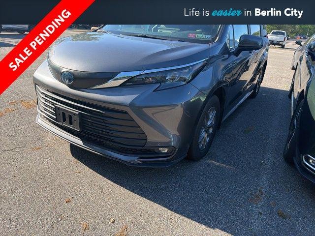 Certified Used 2025 MAGNETIC GRAY MET. Toyota  image 1