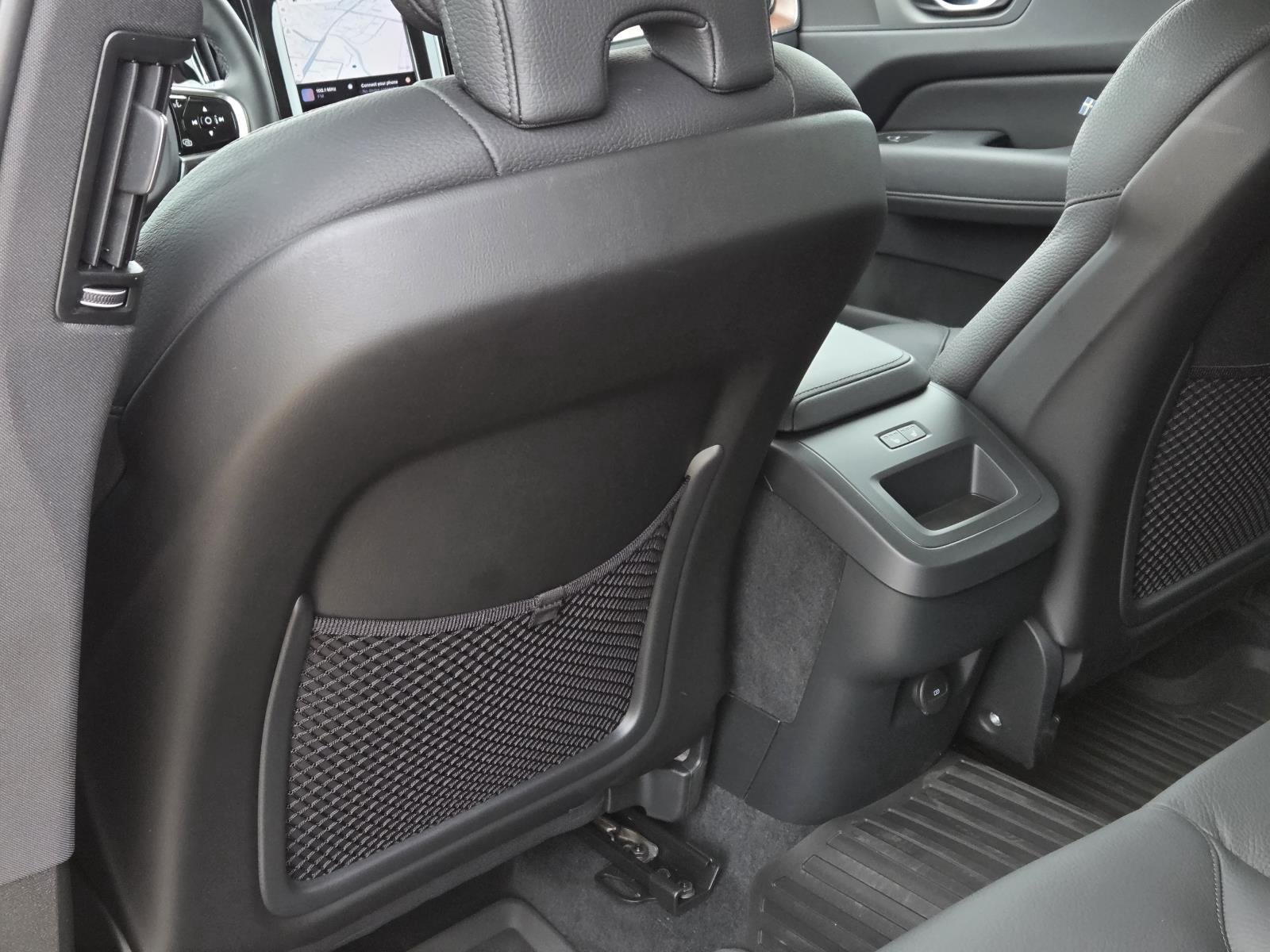 Used 2023 Silver Dawn Metallic Volvo Plus Dark Theme image 35