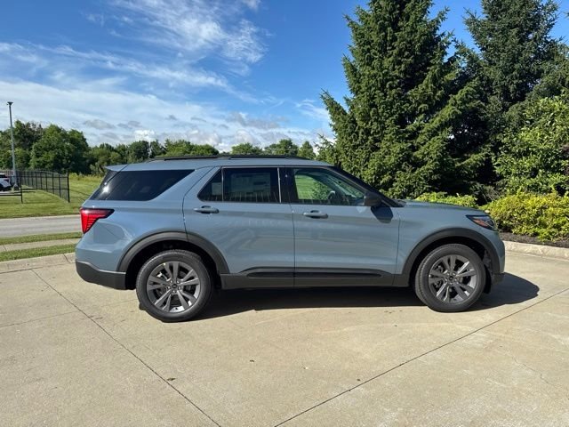New 2026 Vapor Blue Metallic Ford Active image 4