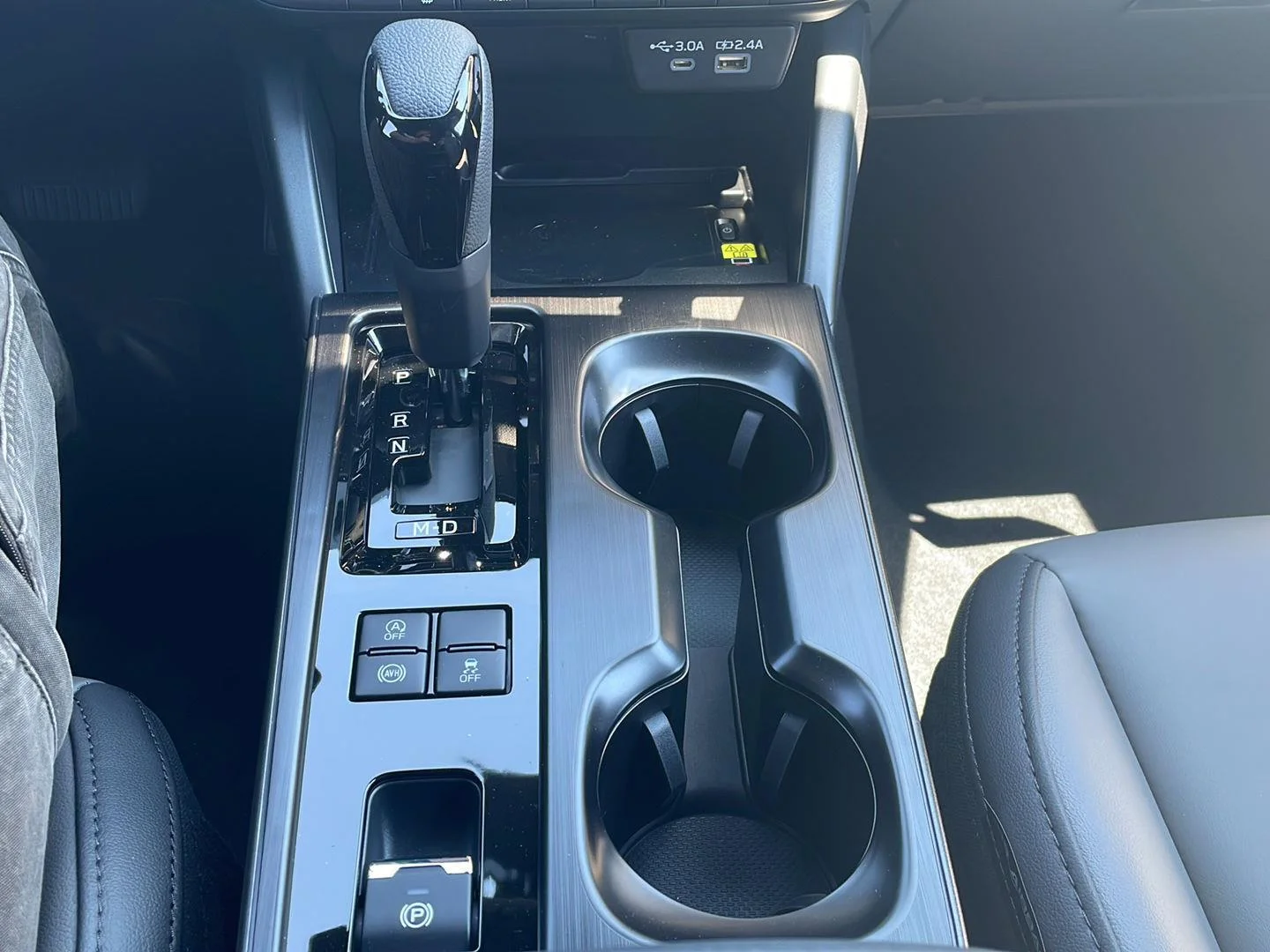 New 2026 Crystal White Pearl Subaru Premium image 20