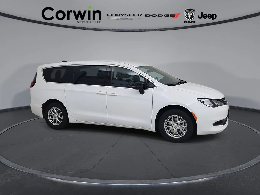 2027 Chrysler Voyager LX's photo