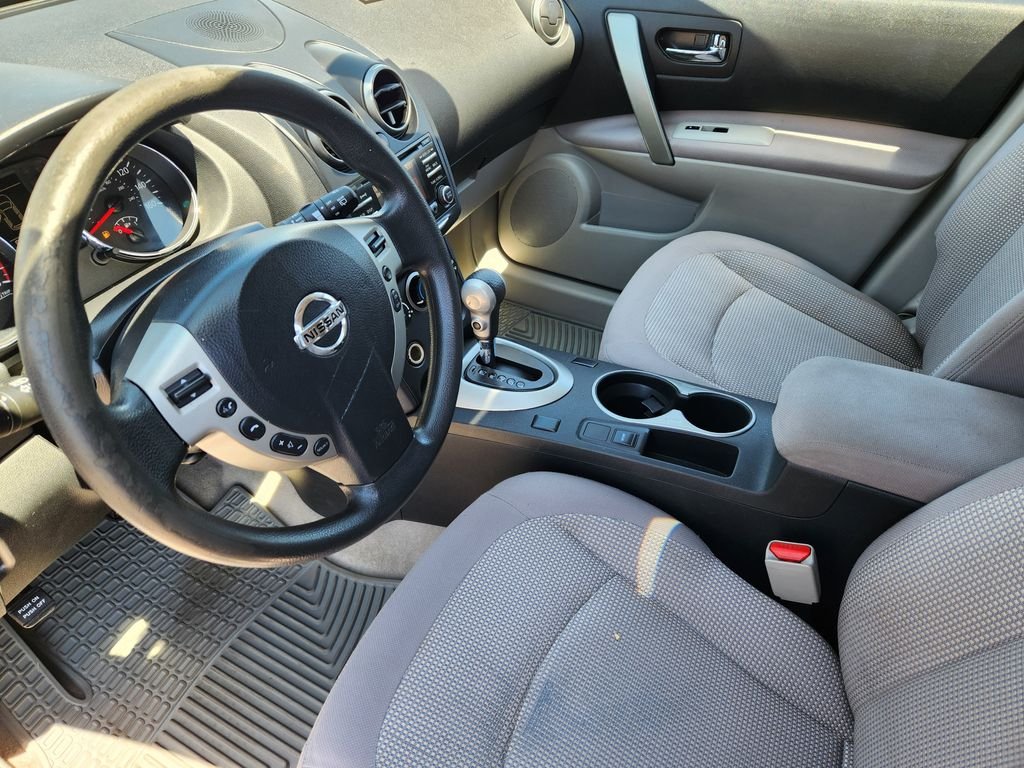 Used 2013 Blue Nissan SV image 10