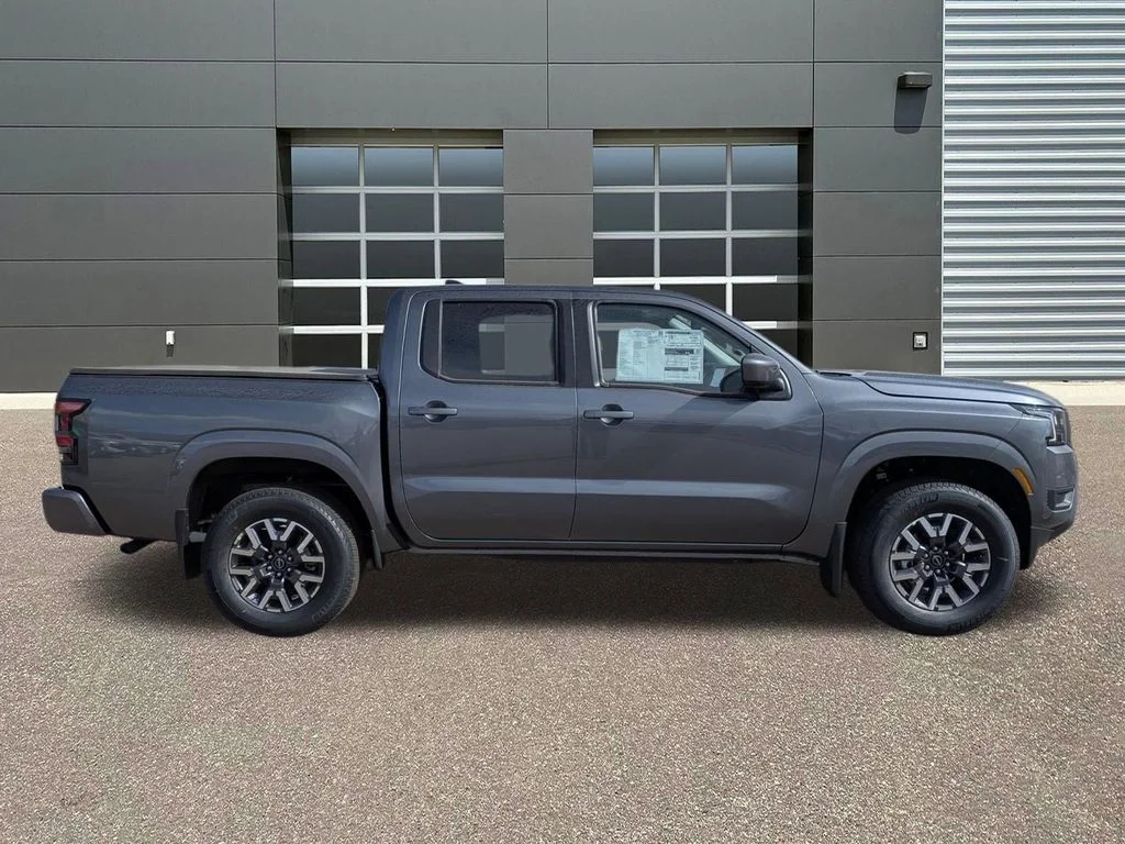 New 2026 Gun Metallic Nissan Crew Cab SV image 4