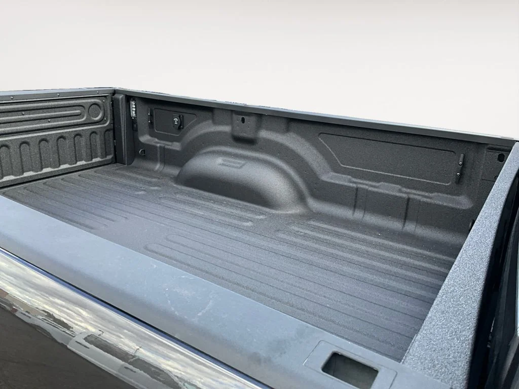 New 2026 Granite Crystal Metallic Clearcoat Ram Laramie image 12
