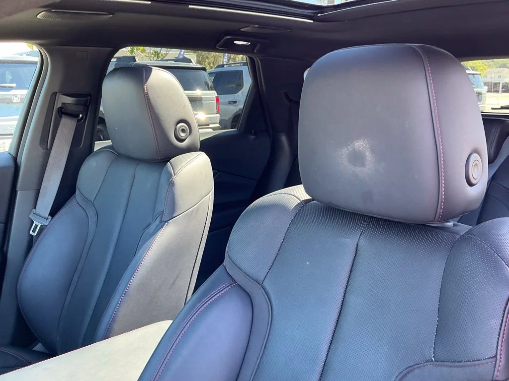 Used 2024  Acura Base image 28