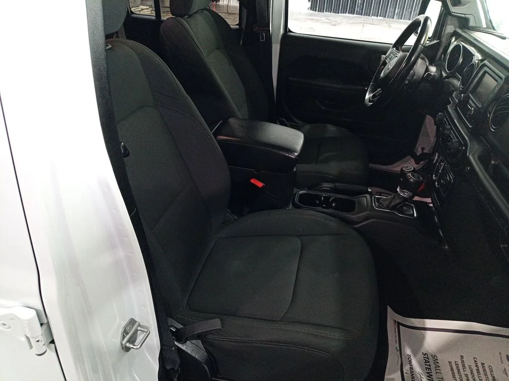Used 2020 White Jeep Unlimited Sport S image 28