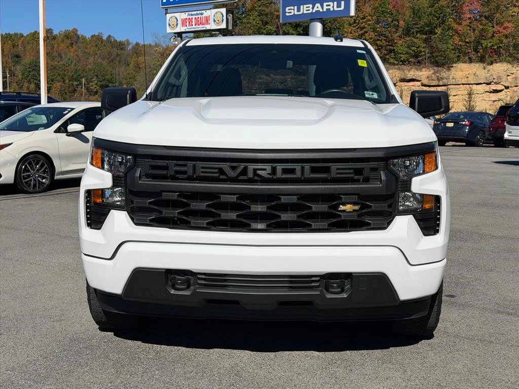 Used 2024 White Chevrolet Custom image 16