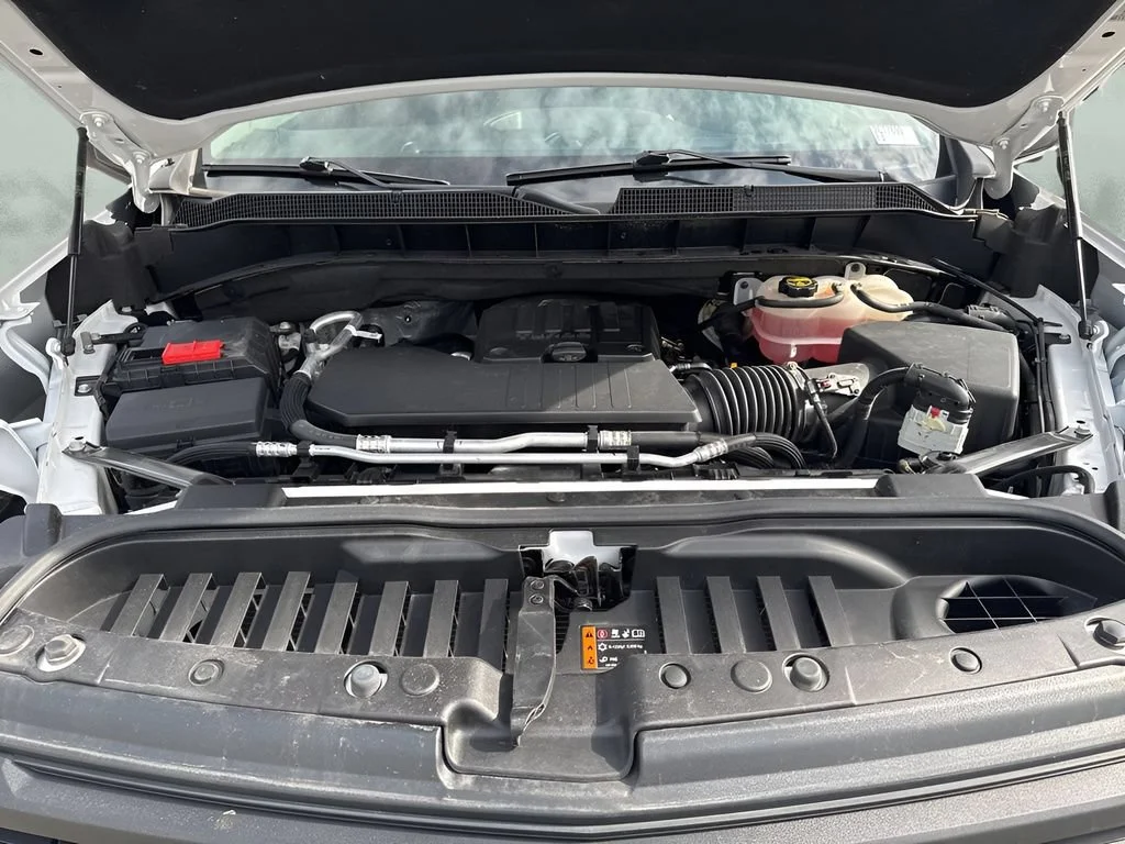 Used 2024 Summit White Chevrolet Custom image 27
