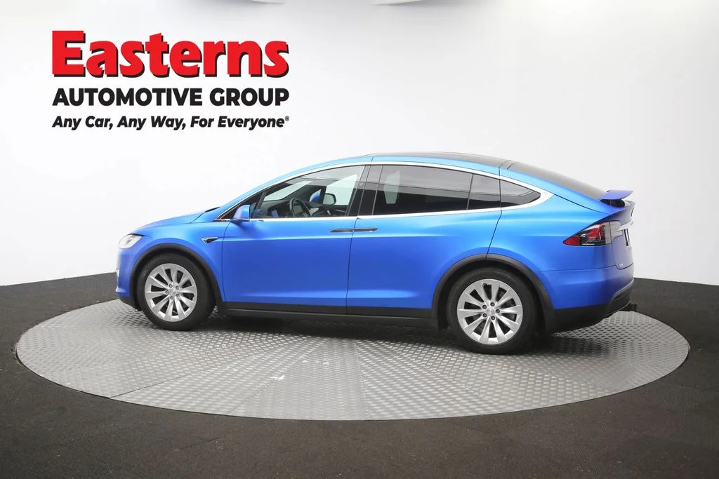 Used 2019 Blue Tesla 75D image 57