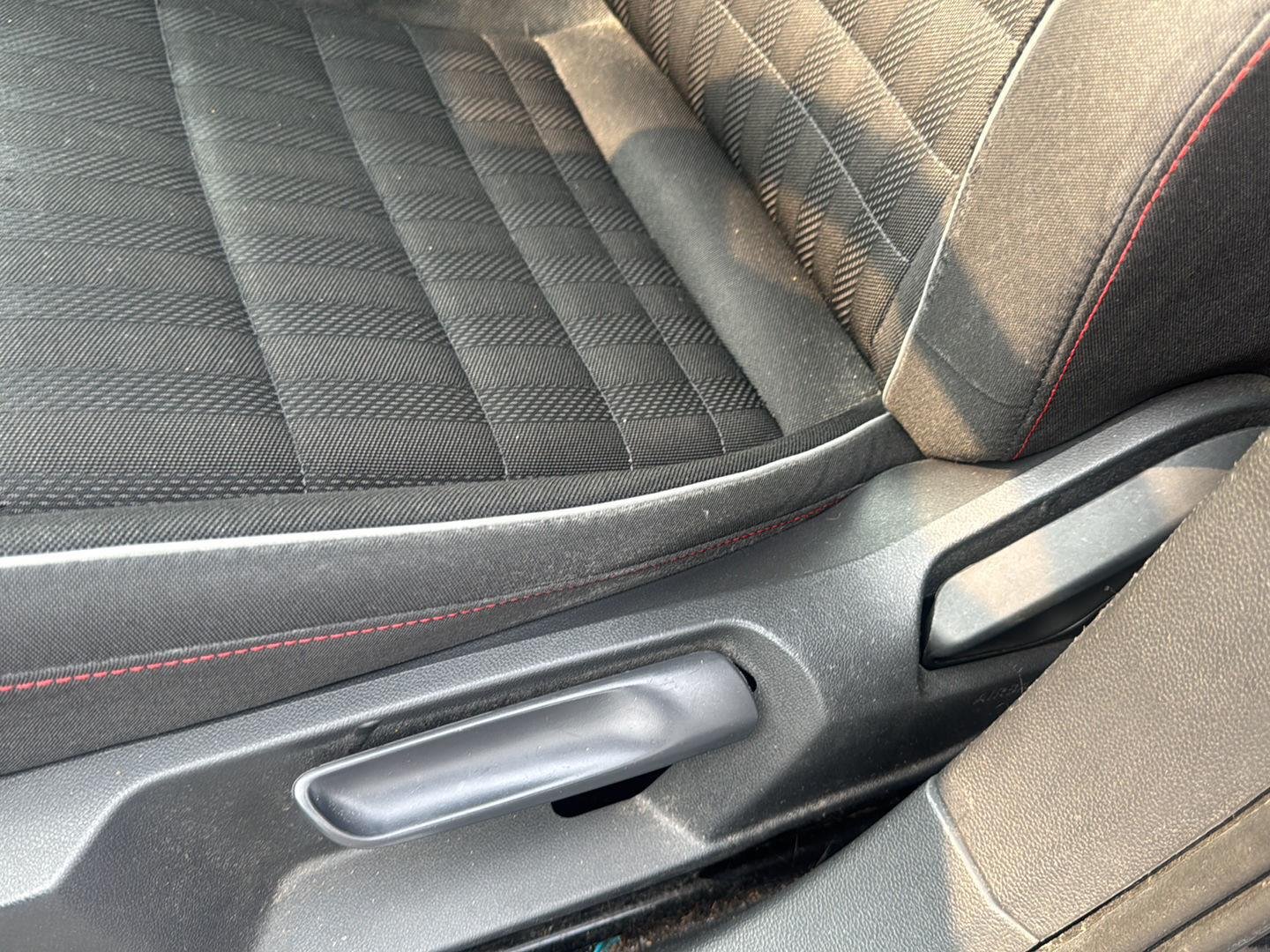 Used 2019 Deep Black Pearl Volkswagen 35th Anniversary Edition image 7