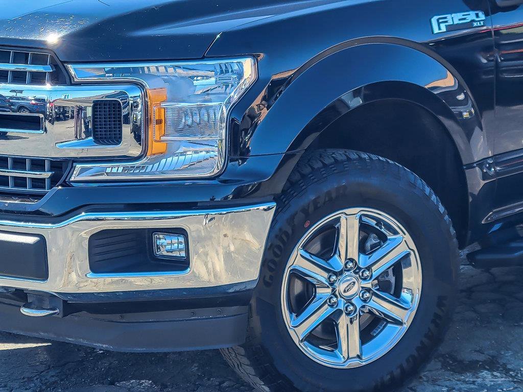 Used 2018 Shadow Black Ford XLT image 4