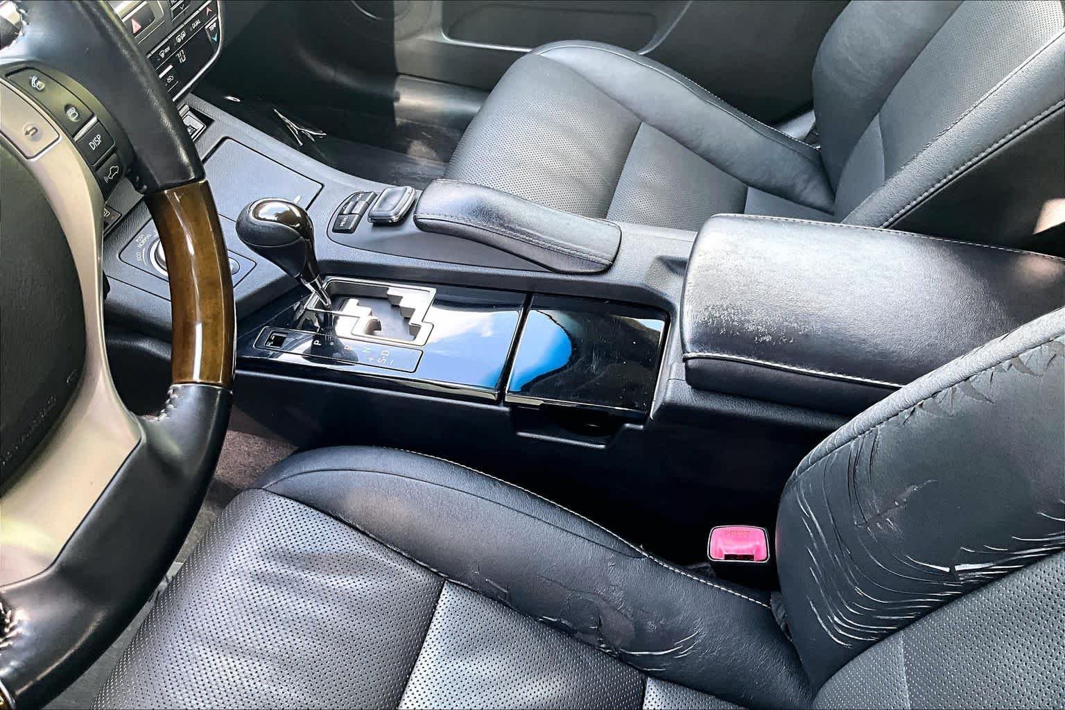 Used 2015 Obsidian Lexus  image 17