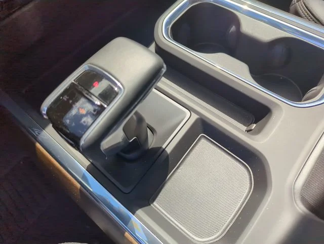 Used 2025 Sterling Gray Metallic Chevrolet High Country image 29