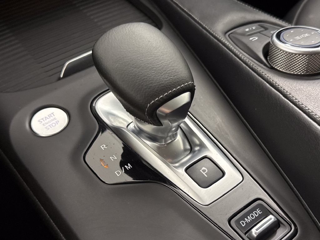 Used 2021 Gray INFINITI LUXE image 18