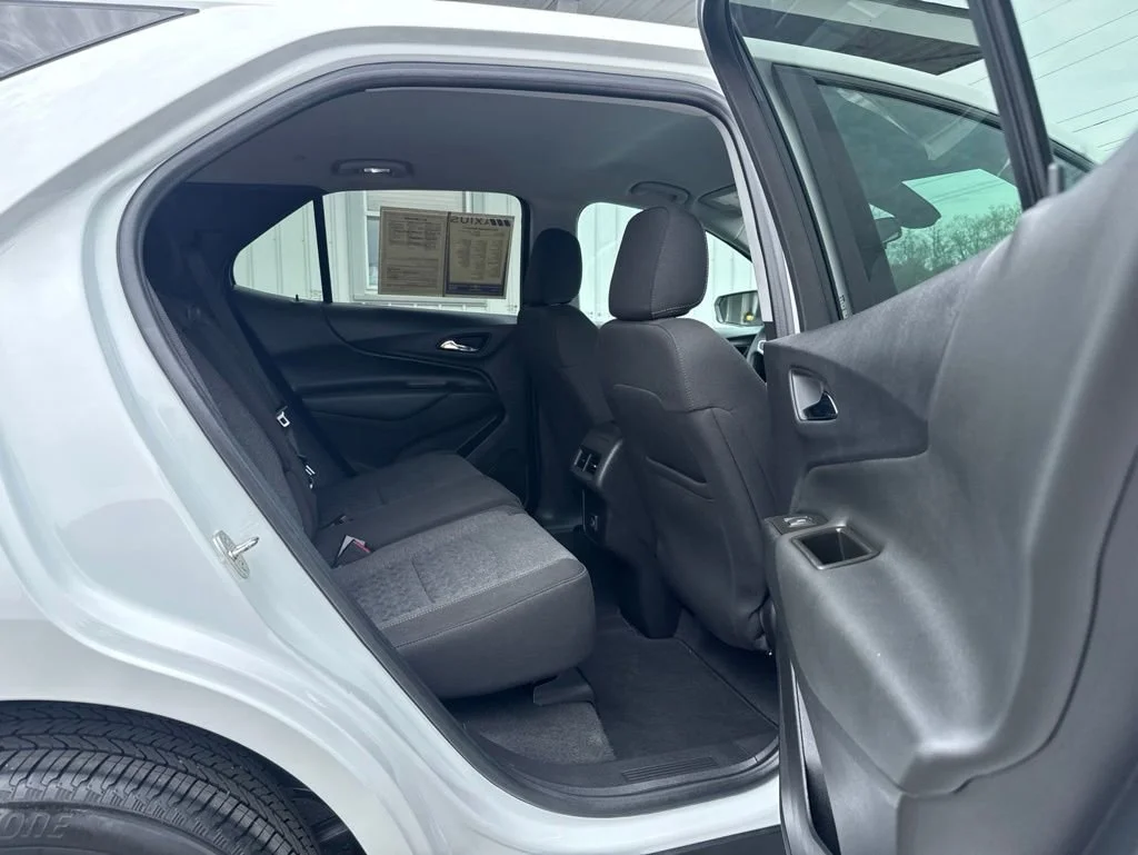 Used 2023 Summit White Chevrolet LT image 19