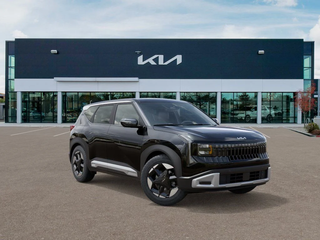 New 2027 Black Kia EX image 8