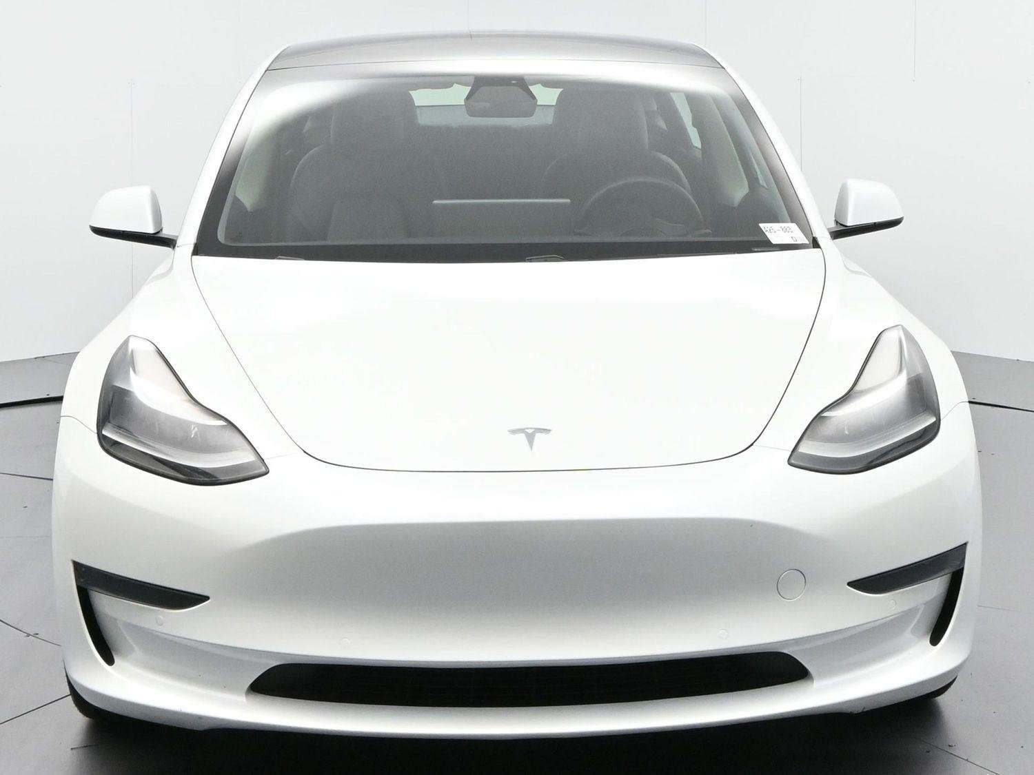 Used 2021 Pearl White Multi-Coat Tesla Standard Range Plus image 2