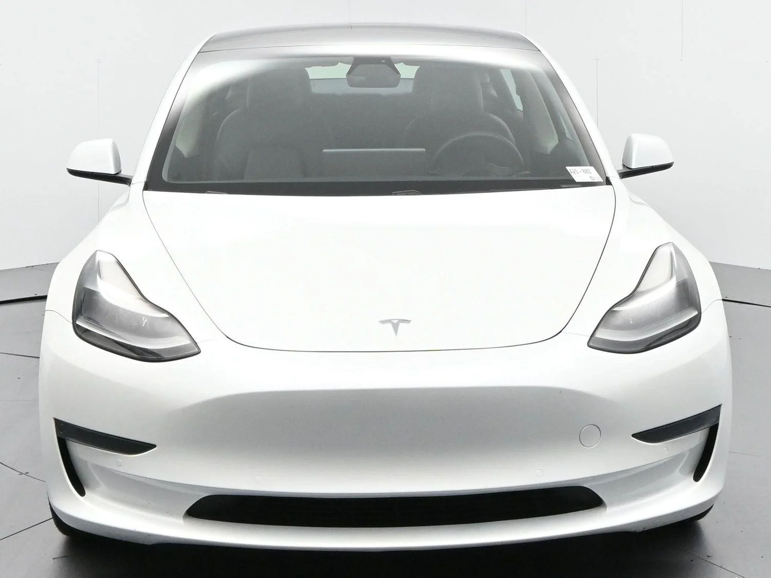 Used 2021 Pearl White Multi-Coat Tesla Standard Range Plus image 2