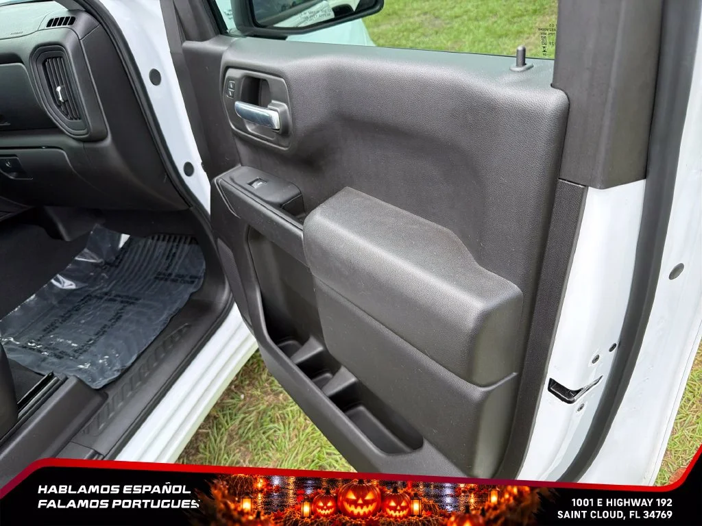 Used 2024 Summit White Chevrolet Custom image 30