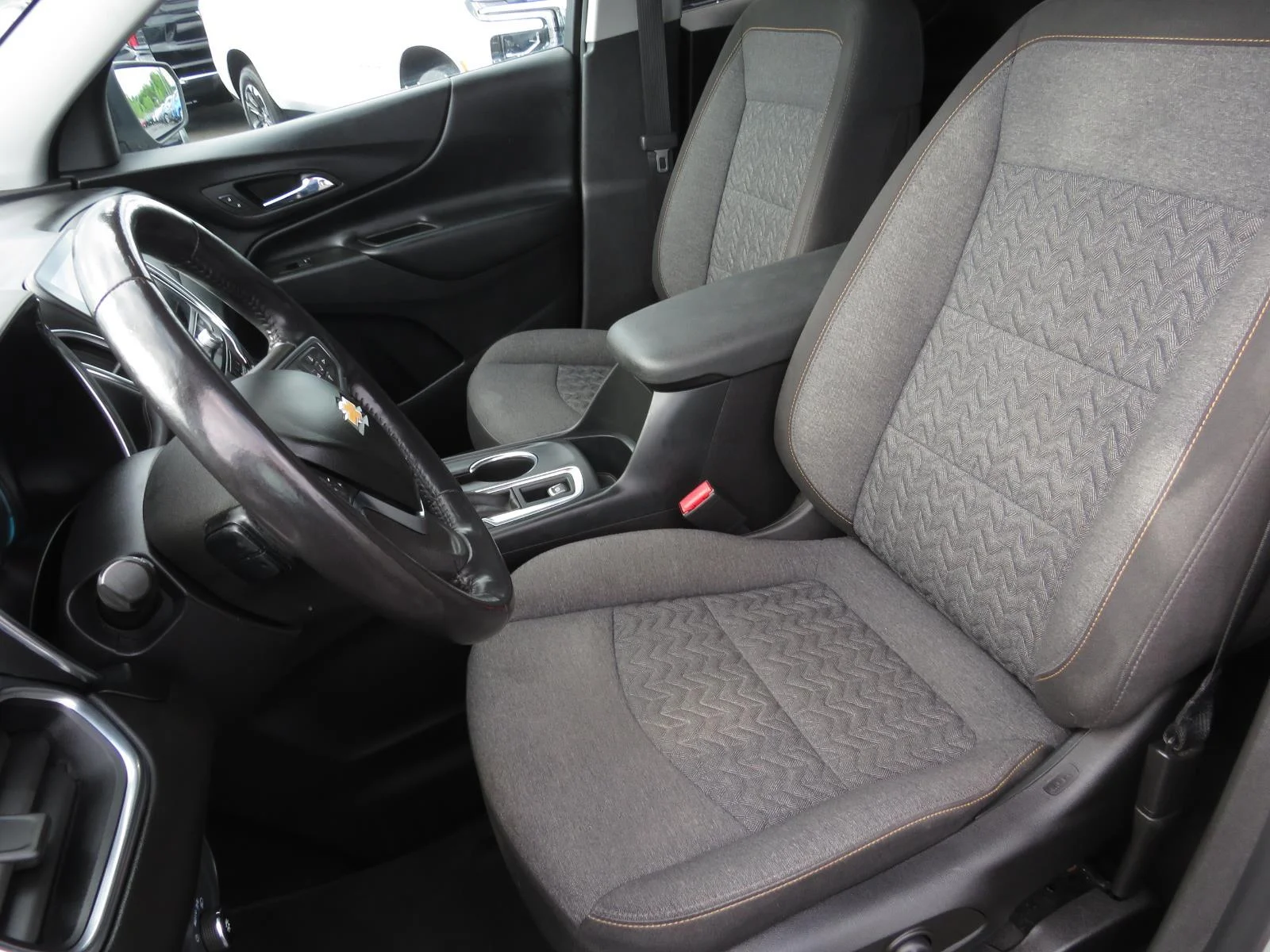 Used 2022 Silver Ice Metallic Chevrolet LT image 24
