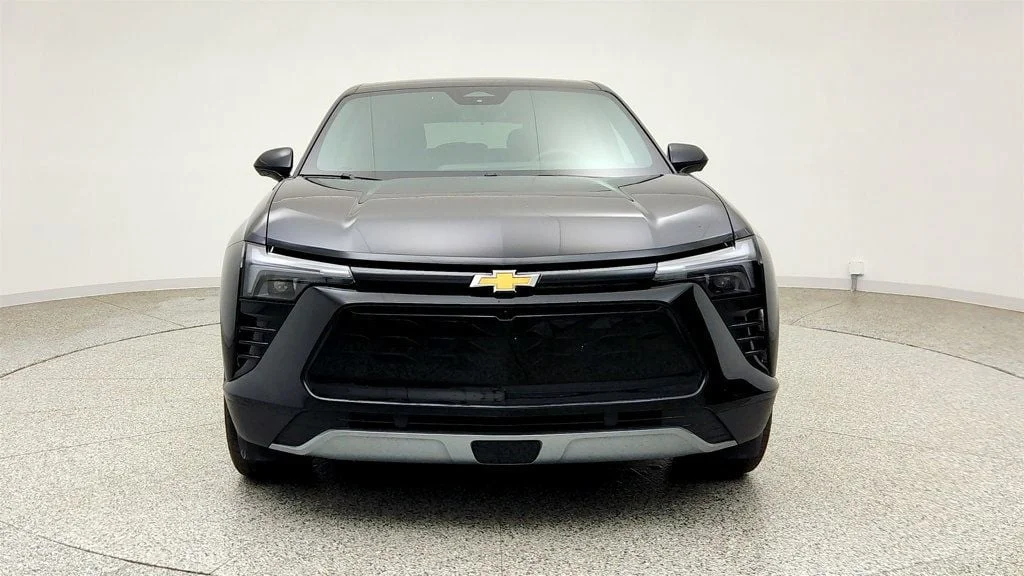 Used 2025 Black Chevrolet FWD 4dr LT image 2