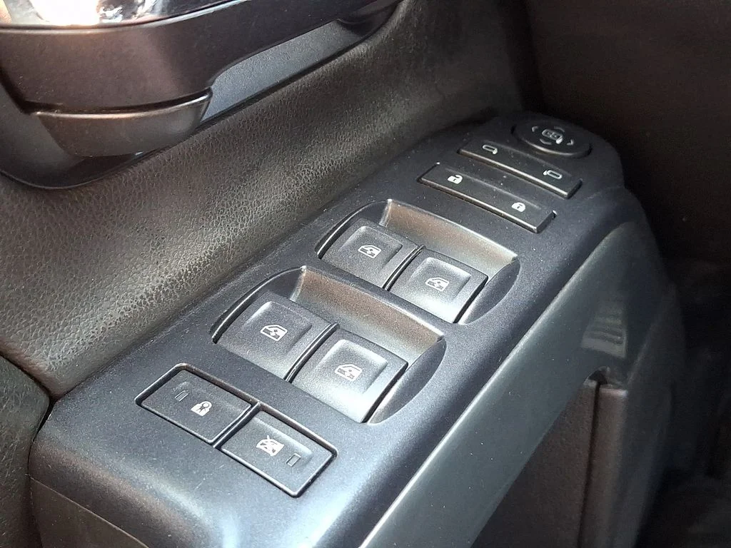 Used 2014 Red Chevrolet LT image 22