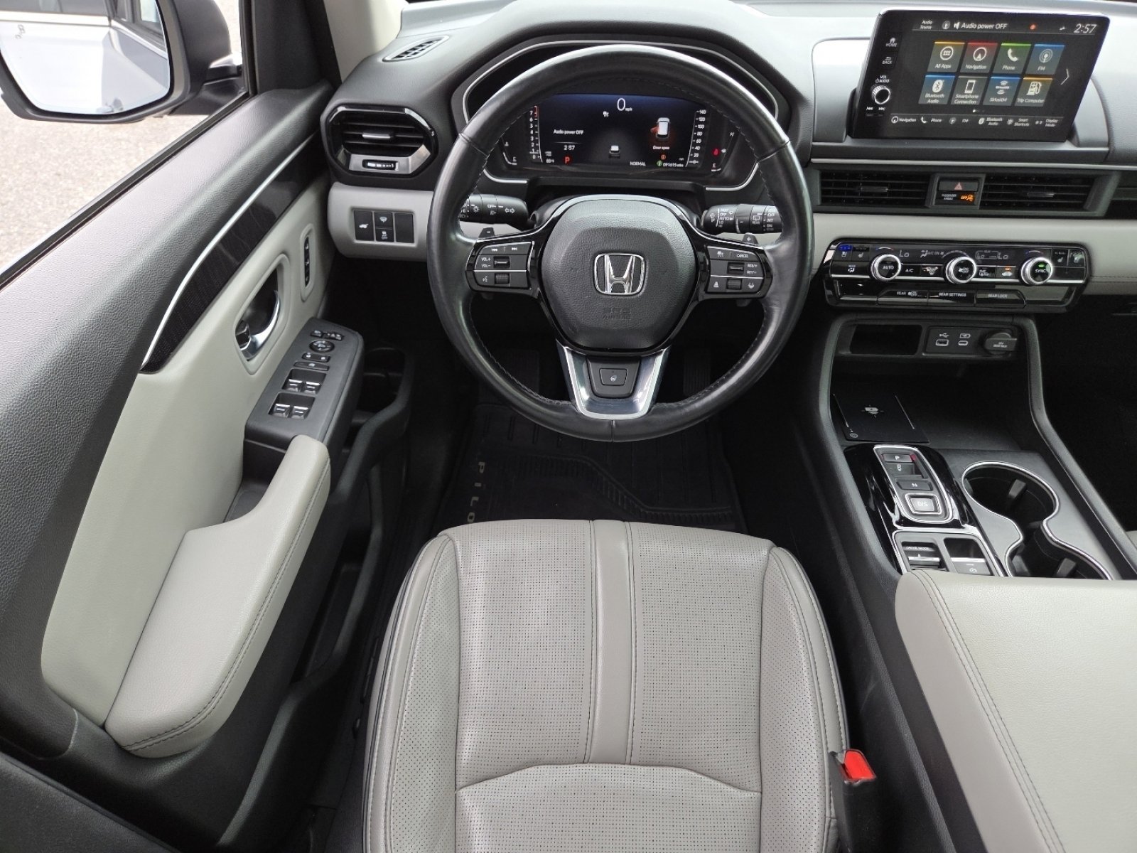 2023 Honda Pilot Elite - Photo 31