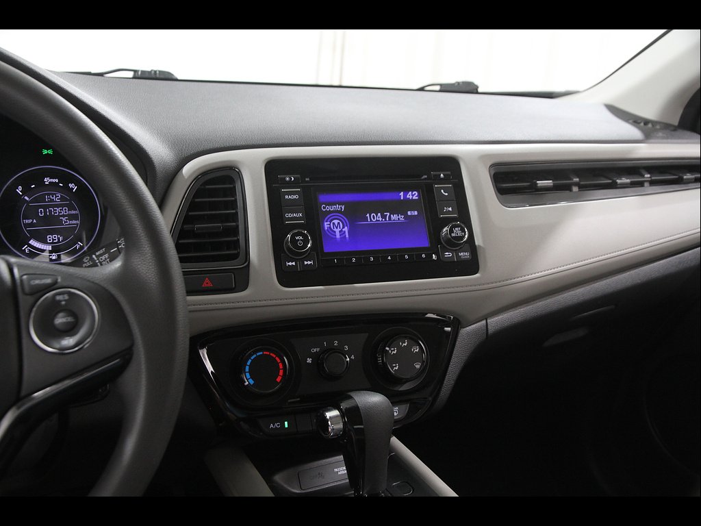 2017 Honda HR-V LX - Photo 9