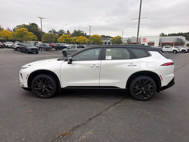 New 2026 Oxygen White with Black roof <sup>1</sup> Toyota  Limited image 9