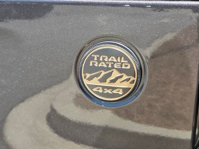 New 2026 Granite Crystal Metallic Clearcoat Jeep 85th Anniversary Edition image 30