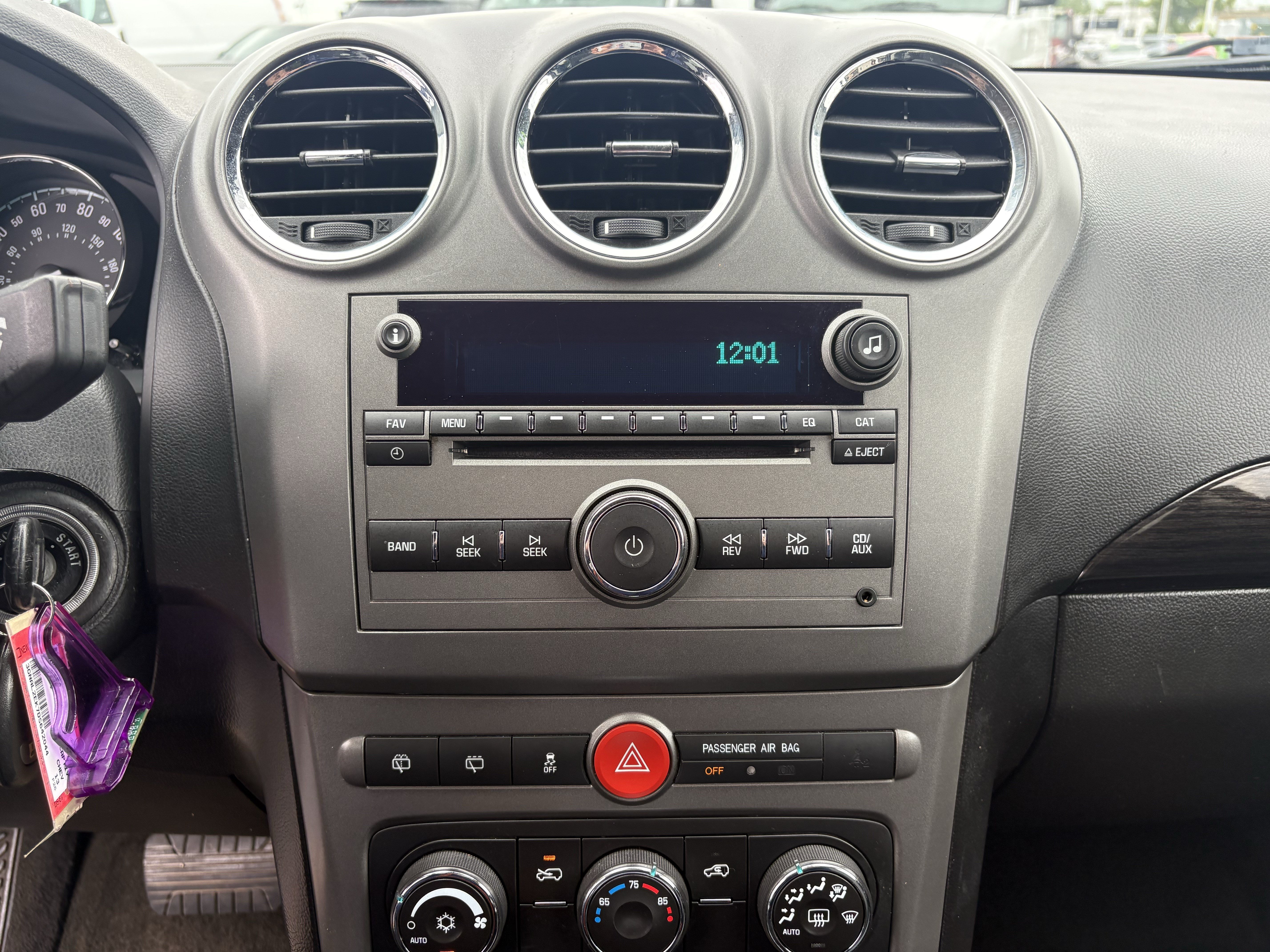 Used 2013 Silver Ice Metallic Chevrolet LS image 8