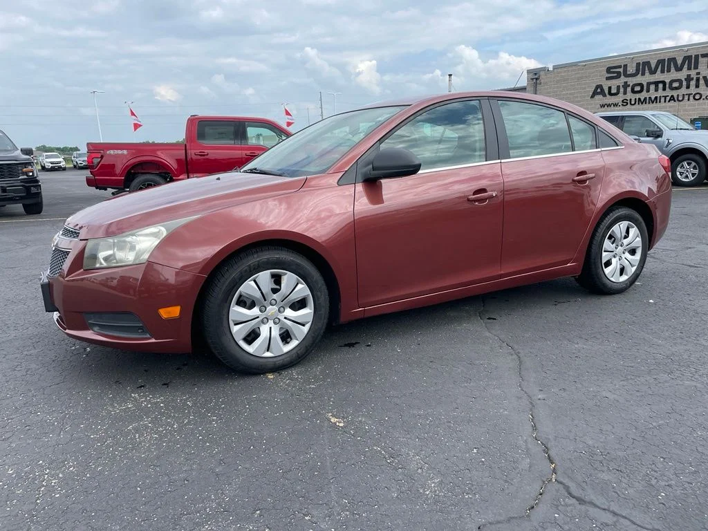 Used 2012 Autumn Metallic Chevrolet LS image 5