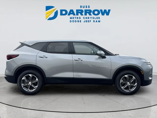 Used 2024 Gray Chevrolet LT image 7