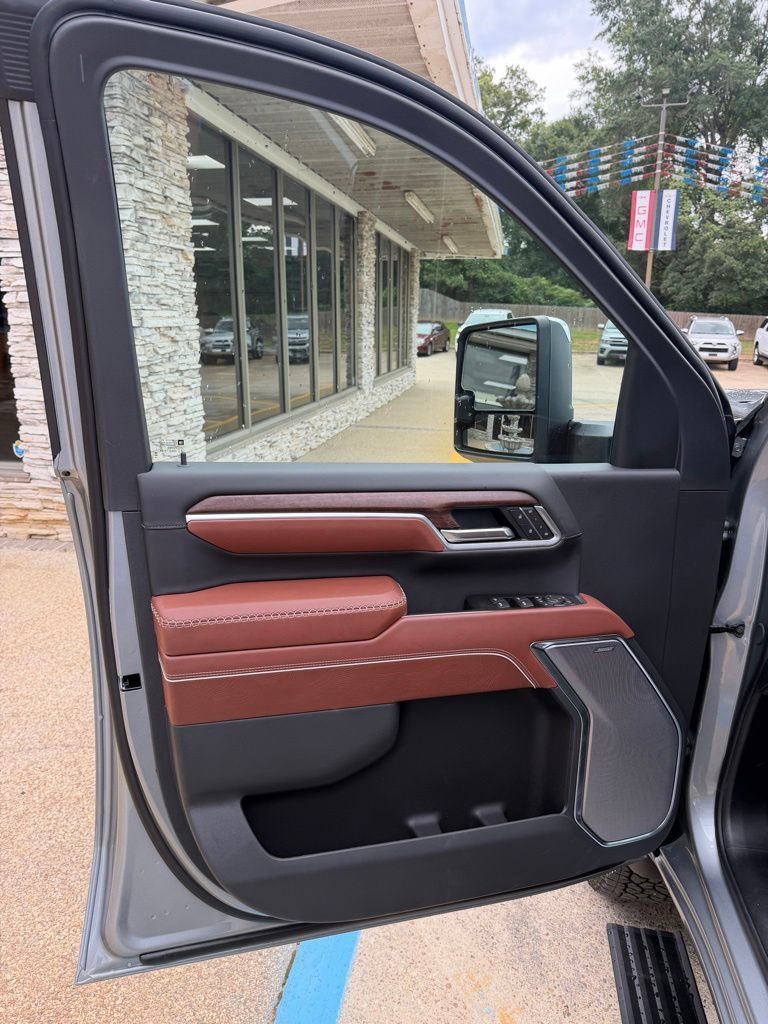 2026 GMC Sierra 2500HD Denali Ultimate - Photo 16